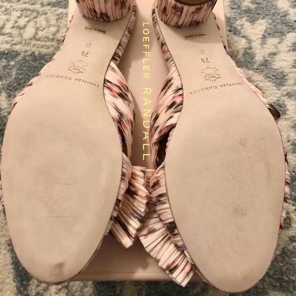 New in Box Loeffler Randall Emilia Sandals - 7.5 - Picture 4 of 4
